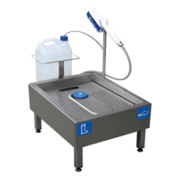 Manual Boot Washer with Automatic Washing Liquid Supply